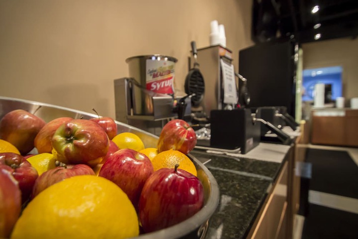 Breakfast/Coffee Service 129 of 167