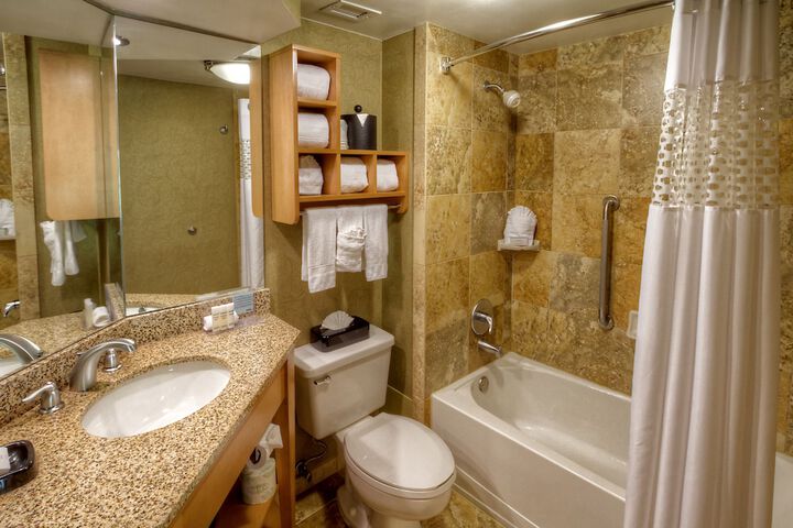Room 18 of 32