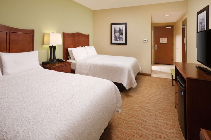 Room 12 of 27
