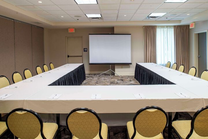 Hilton Garden Inn Chesterfield