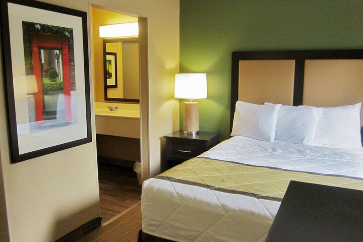 Room 12 of 20
