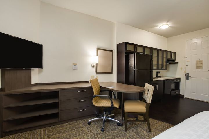 Room 12 of 33