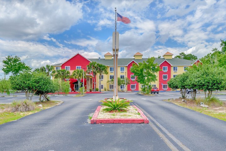Hotel 5 of 87