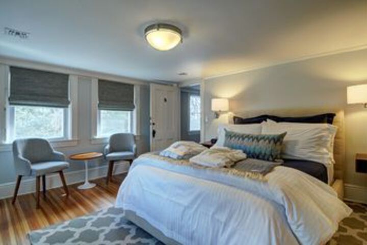 White Fences Inn