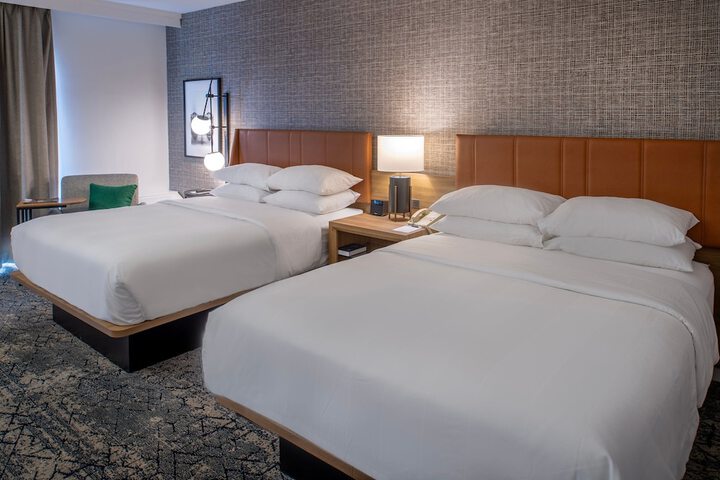 Sheraton Westport Plaza Hotel St. Louis