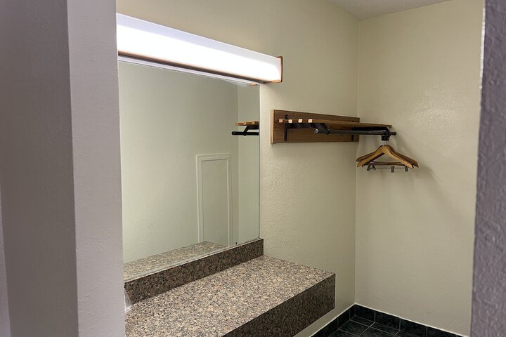 Room 3 of 12
