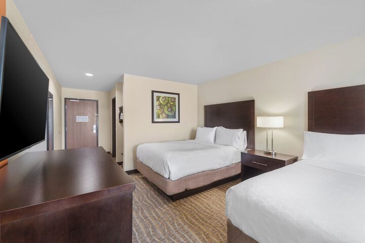 Room 48 of 80
