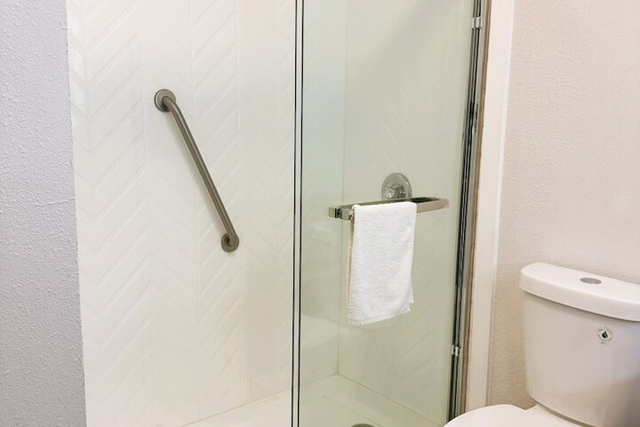 Comfort Inn & Suites Sheboygan I-43