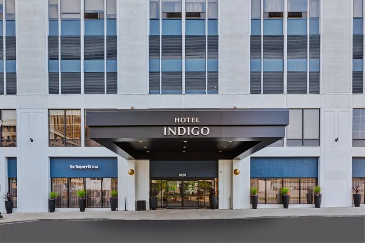 Hotel 2 of 116