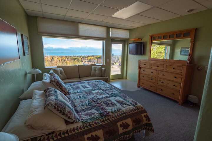 Room 19 of 36