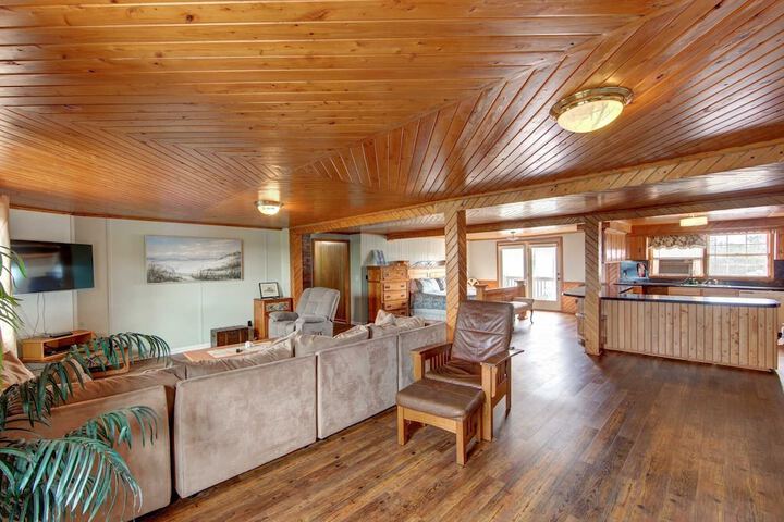 Blackbeards Lodge