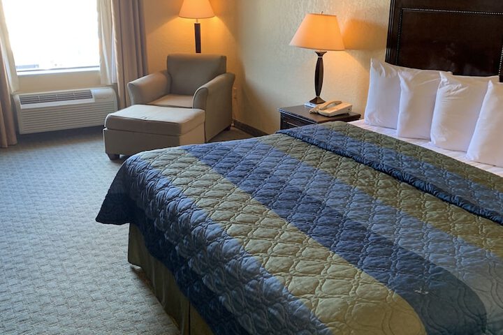 Room 32 of 36