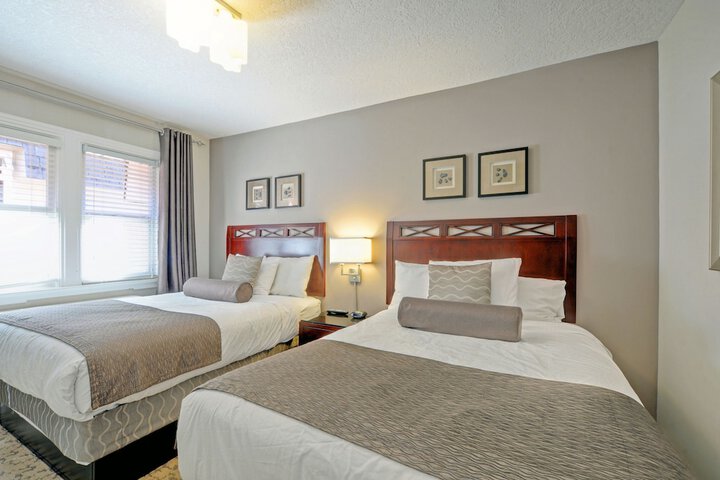 Room 16 of 44