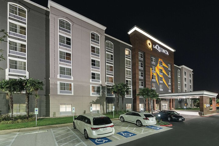 Hotel 5 of 47