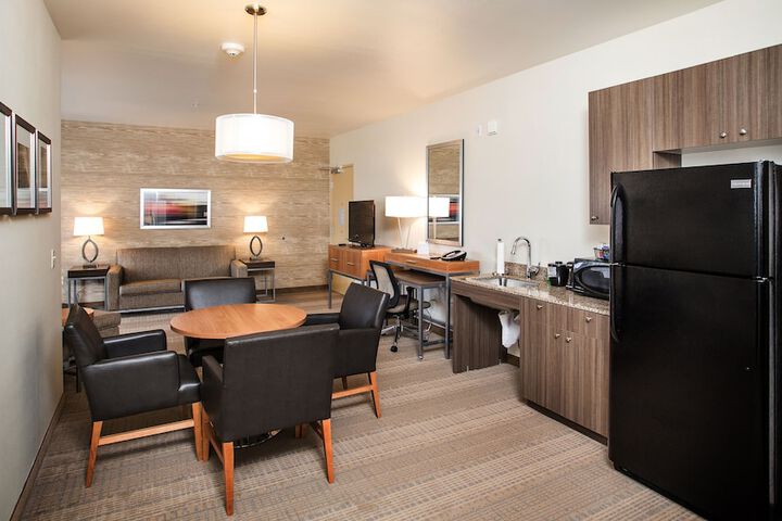 Holiday Inn Express & Suites Pocatello by IHG