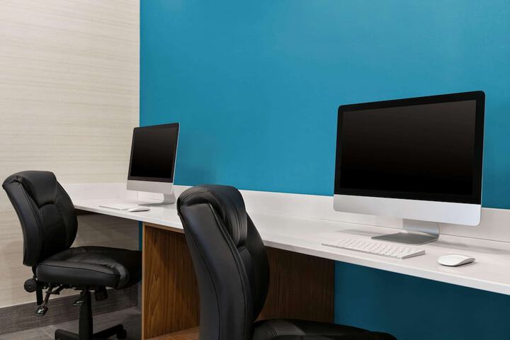 Business Center 25 of 25