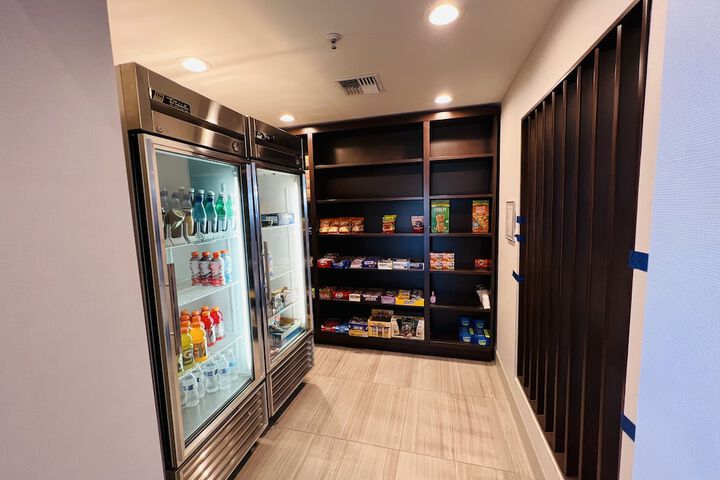 Holiday Inn Express & Suites Salinas by IHG