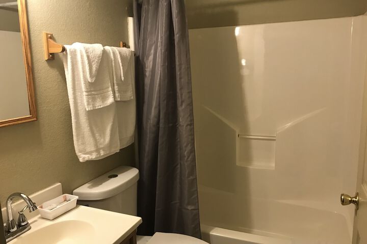 Room 17 of 40