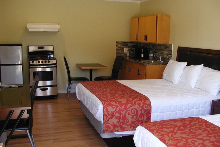 Room 35 of 71