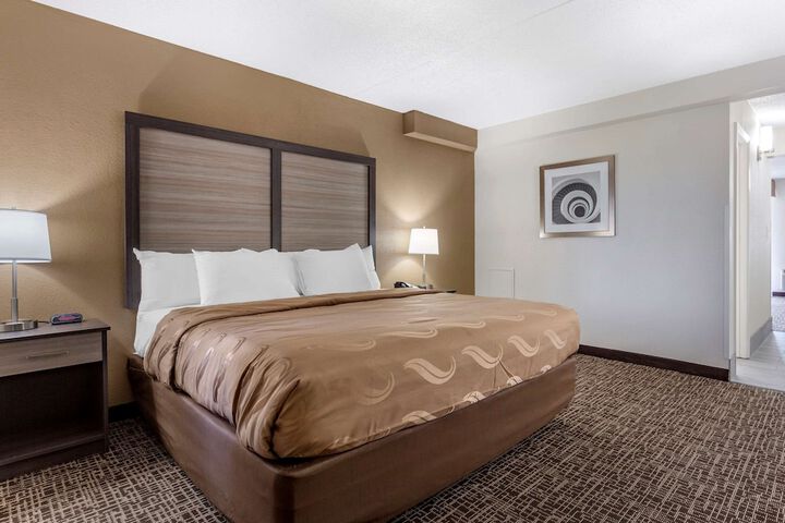 Room 16 of 37