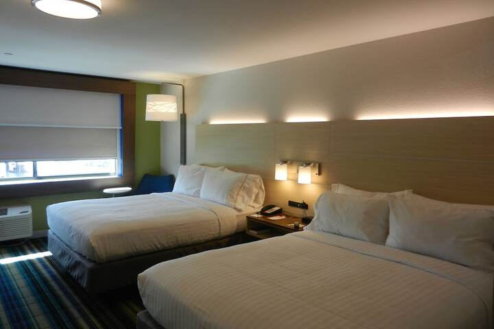 Holiday Inn Express & Suites Phoenix West - Buckeye by IHG