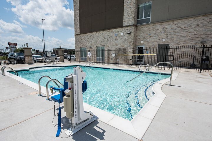 Pool 17 of 98
