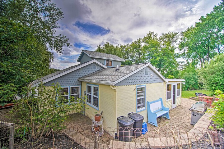 Charming Horicon Cottage + Dock on Rock River