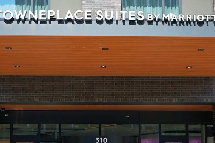 Hotel 4 of 45