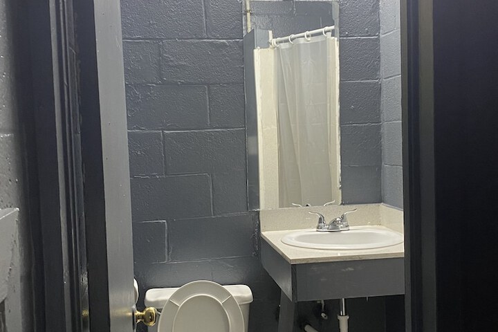 Room 7 of 15
