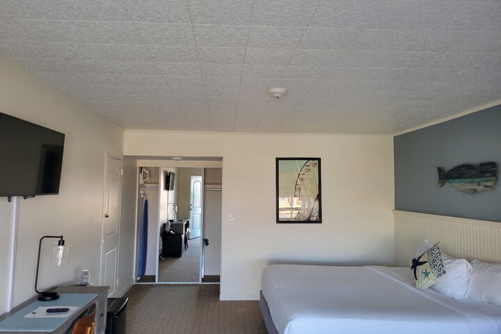 Room 36 of 70