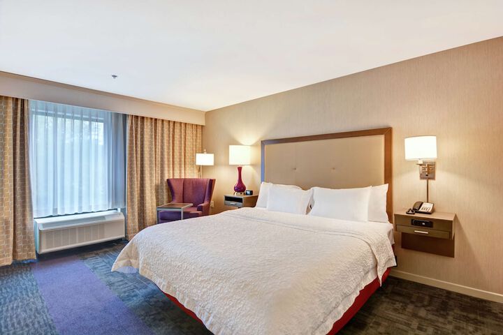 Room 28 of 62