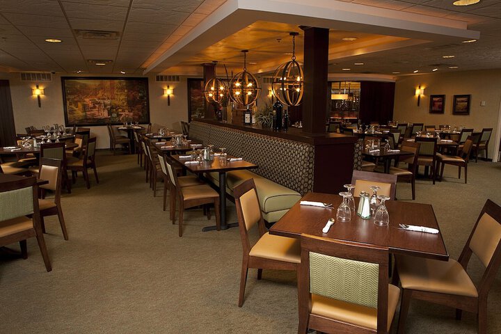 Dining 52 of 67