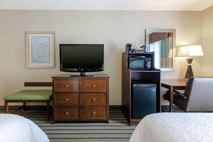Room 17 of 33