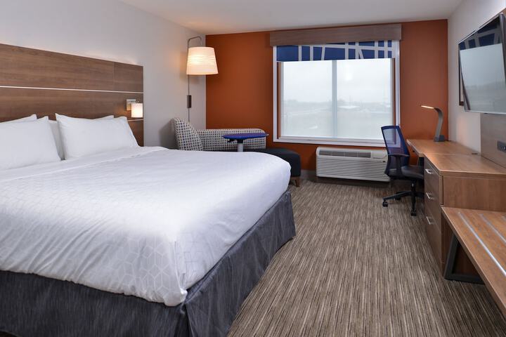 Room 40 of 64