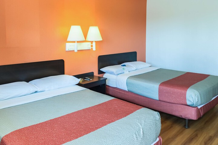 Room 16 of 30