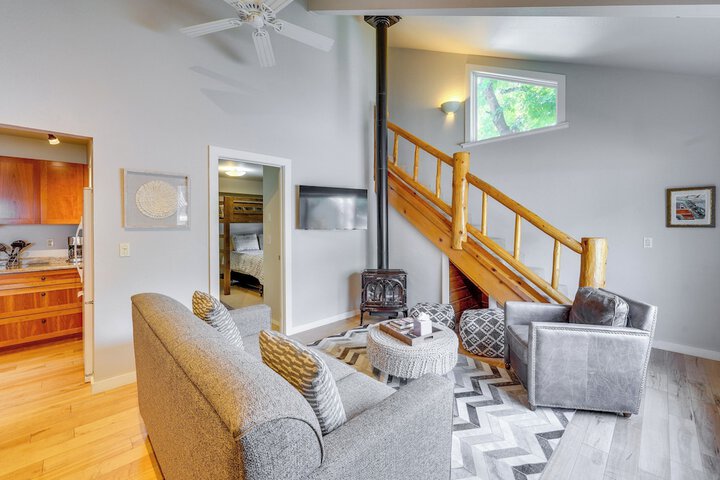 Ketchum Mountain Retreat: Central Location!