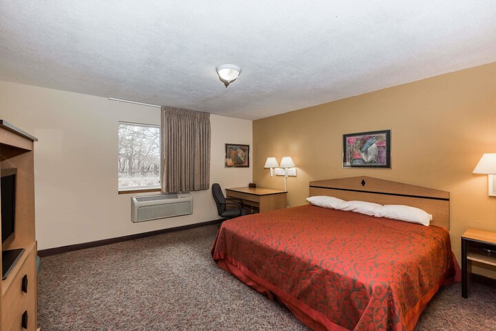 Room 14 of 21