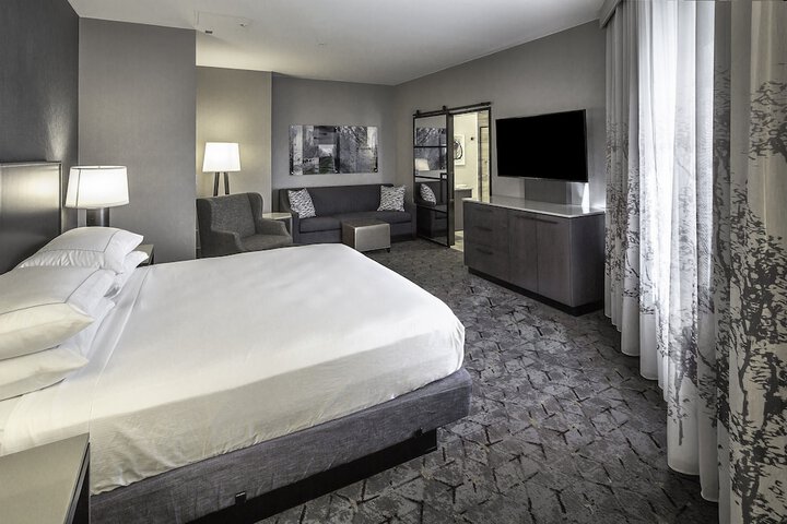 DoubleTree by Hilton Hotel Modesto