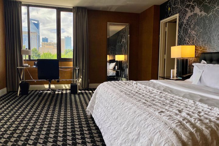 Room 17 of 48