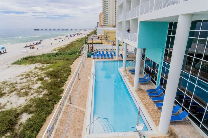 Hampton Inn & Suites Panama City Beach-Beachfront
