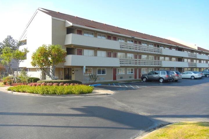 Hotel 2 of 25
