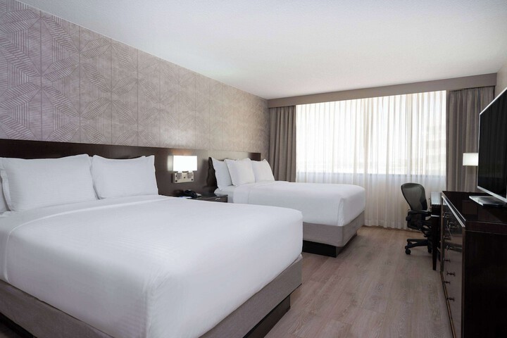 Room 25 of 53