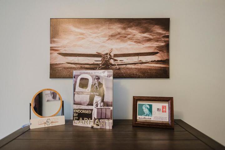 Sr Pilot Earhart Hangar Suite 2 br K & Q, 1 Ba