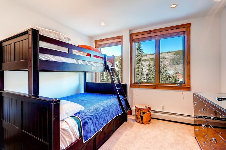 Room 160 of 178