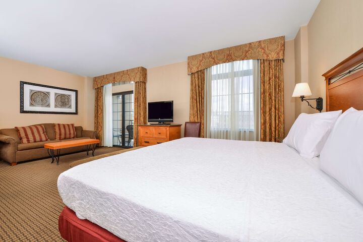 Room 17 of 38