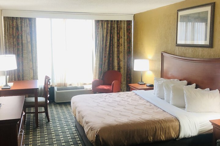 Room 18 of 46