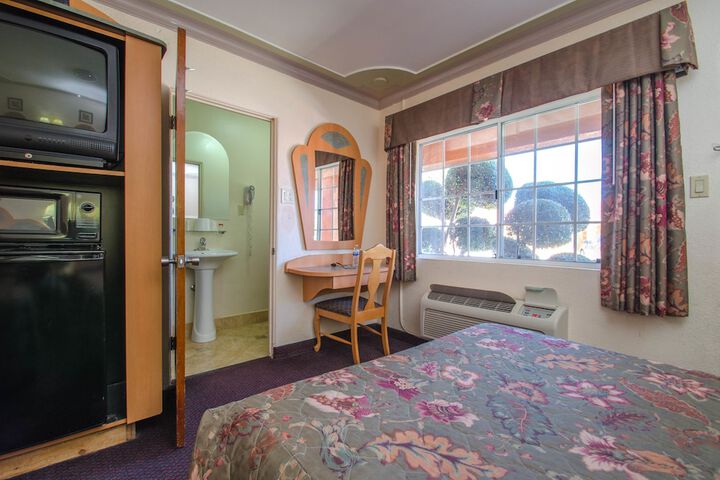 Room 21 of 47