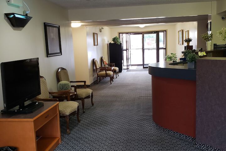Hotel 6 of 55