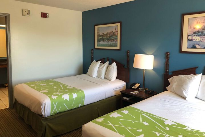 Room 10 of 15