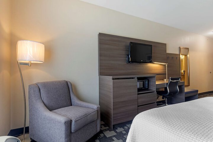 Best Western Seminole Inn & Suites